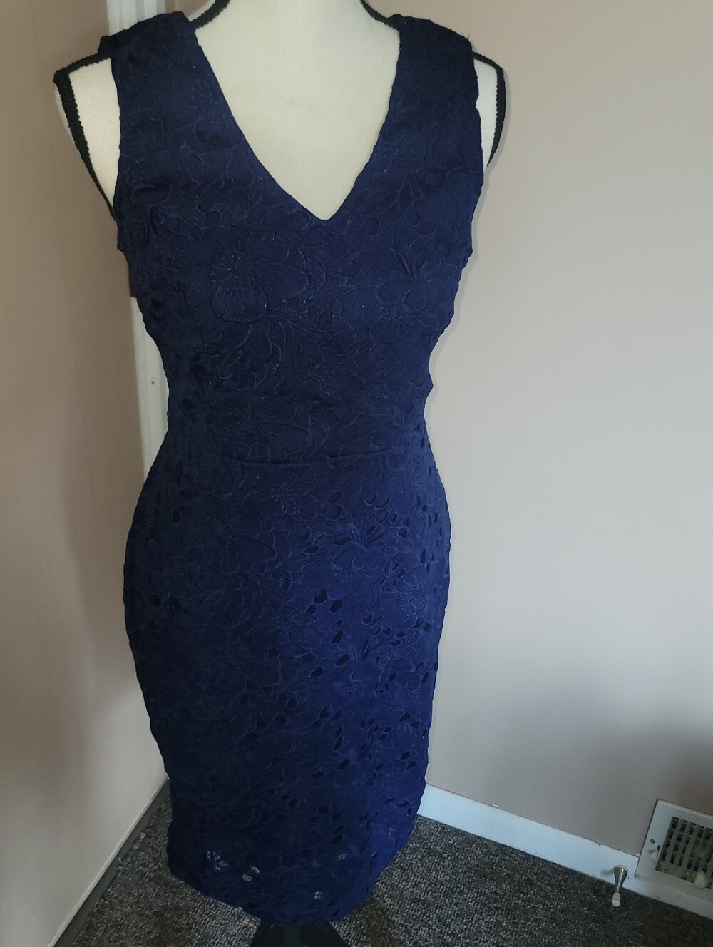 Banana Republic Navy Floral Lace V-Neck Midi Dress